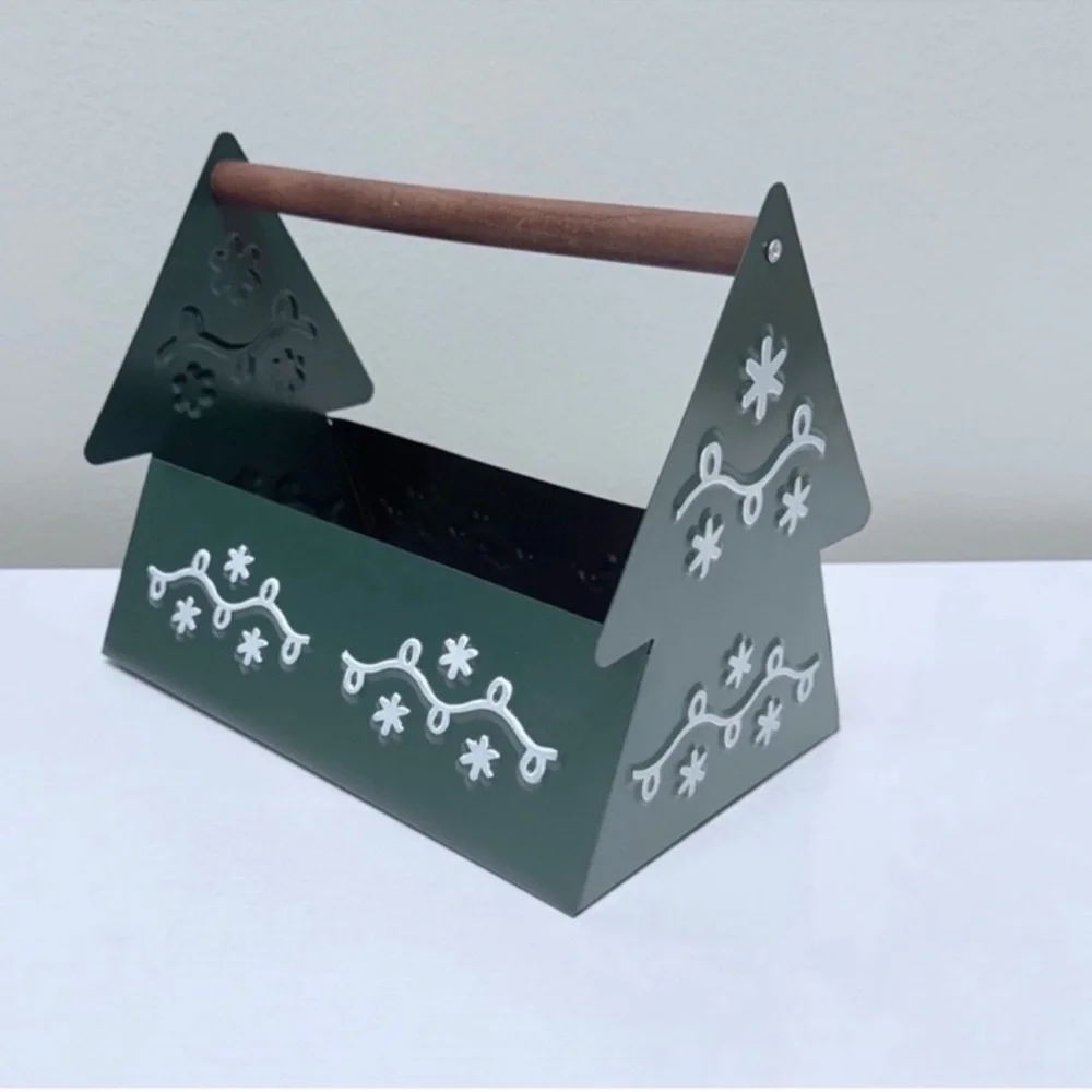 Target Bullseye Playground Christmas Green Christmas Tree Metal Caddy Basket